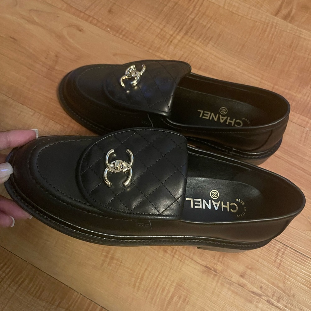 Chanel loafers Size 😍😍
